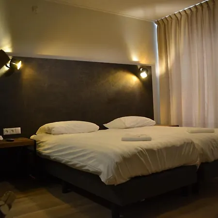 & Eetk'fee De Vlik Hotel 3*