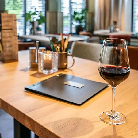 & Eetk'fee De Vlik Ospel