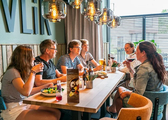 & Eetk'fee De Vlik 酒店 Ospel